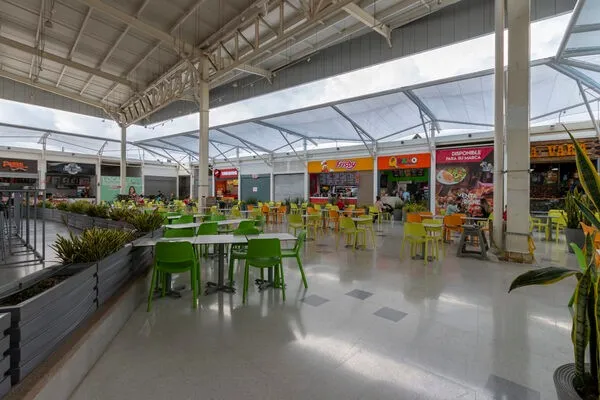 Avenida Centro Comercial
