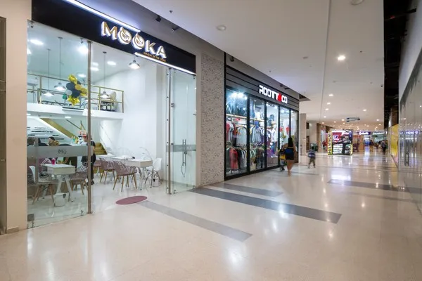 Avenida Centro Comercial