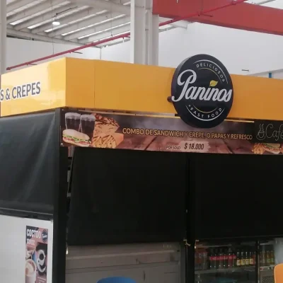 Local Paninos Centro Comercial Mercurio